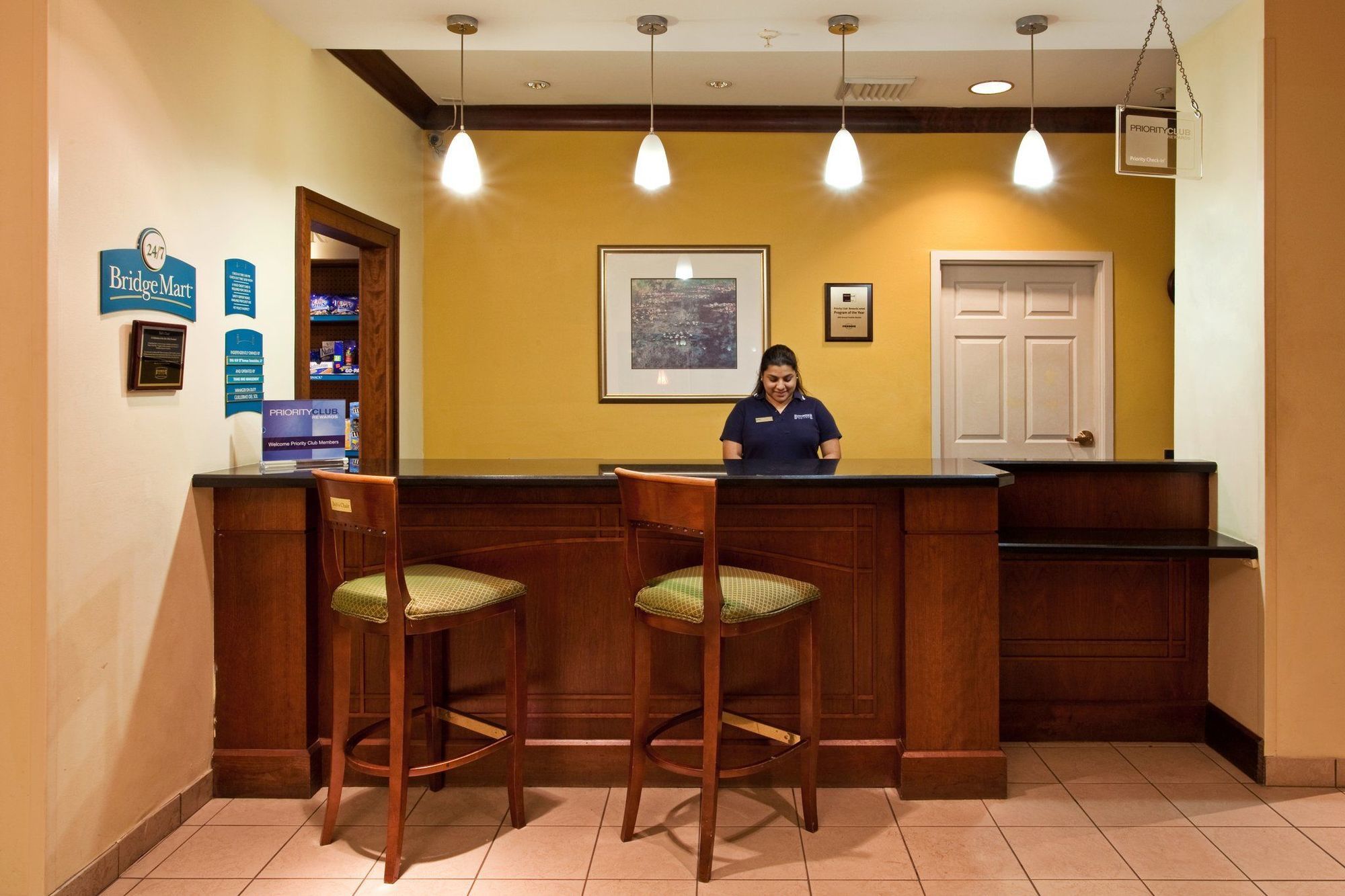Staybridge Miami Area By Ihg