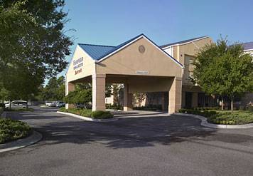 Hotel Fairfield & Airport