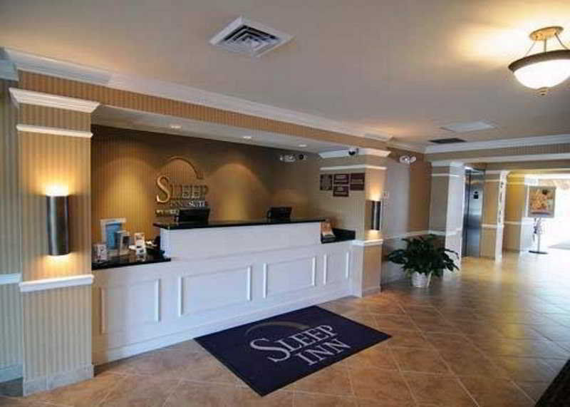 Garner Panama Northeast By Ihg Hotel