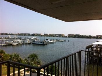 Seabreeze - Walton 2*