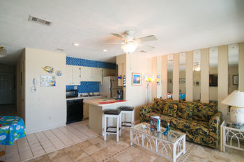 Apartment Nautical Watch A2 *