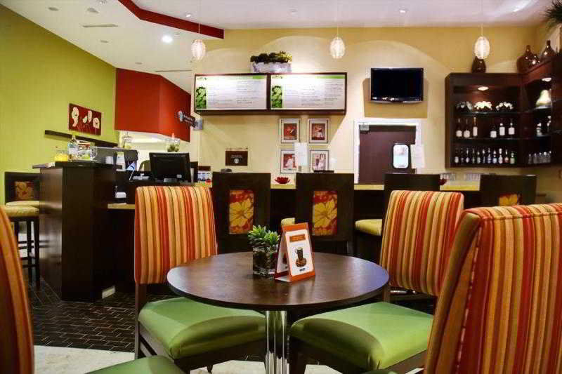 Courtyard By Marriott Sarasota/riverfront 3*