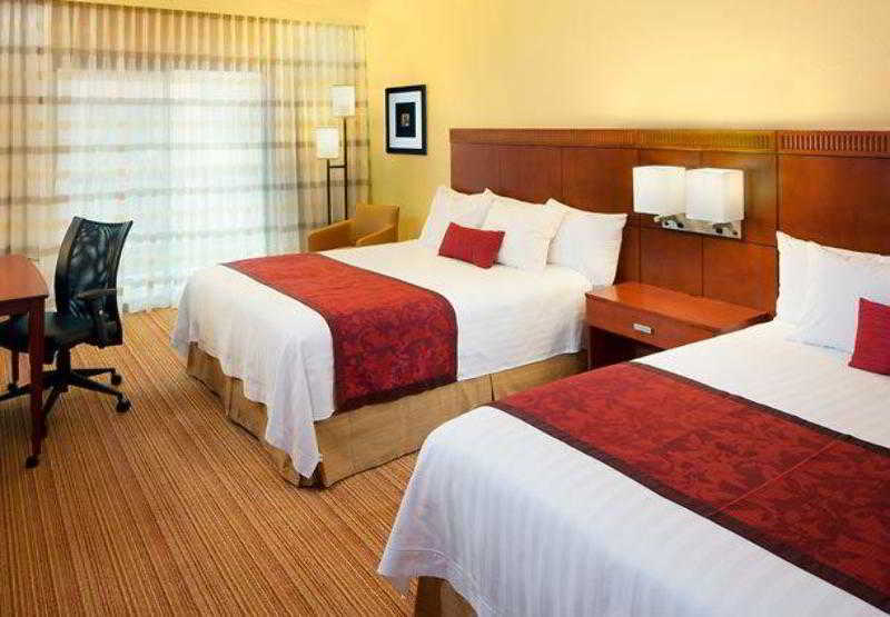 Hotel Courtyard By Marriott At The Mayo Clinic Campus/beaches Jacksonville