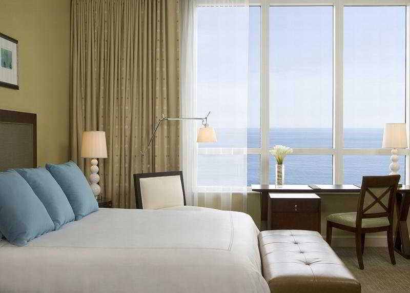 Palm Singer Island 4*