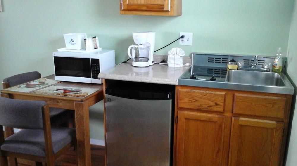 Beachwalk Motel 2*