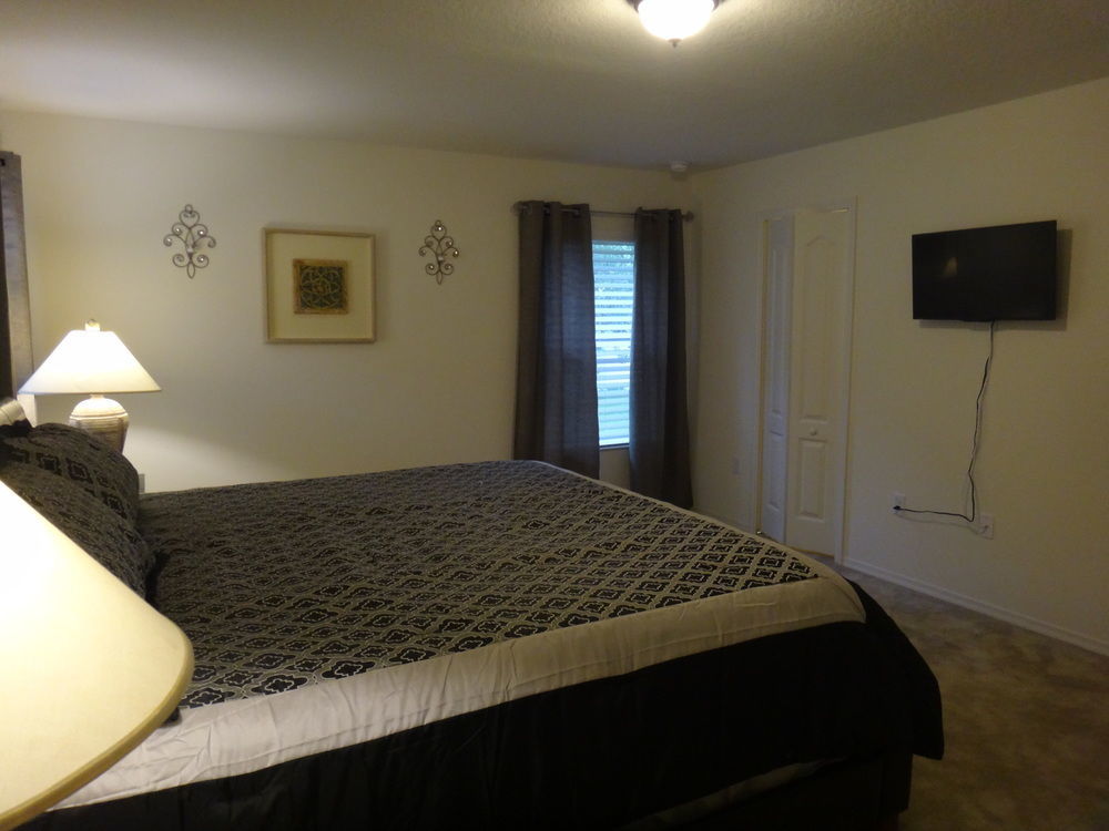 Crystal Cove By Cozykey Vacation Hotel