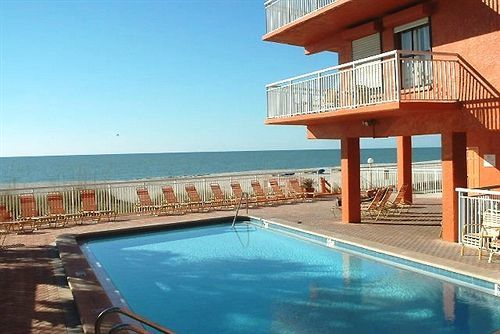 Chateaux Hotel 4*