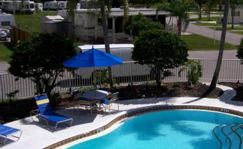 Winter Quarters Encore Manatee Rv