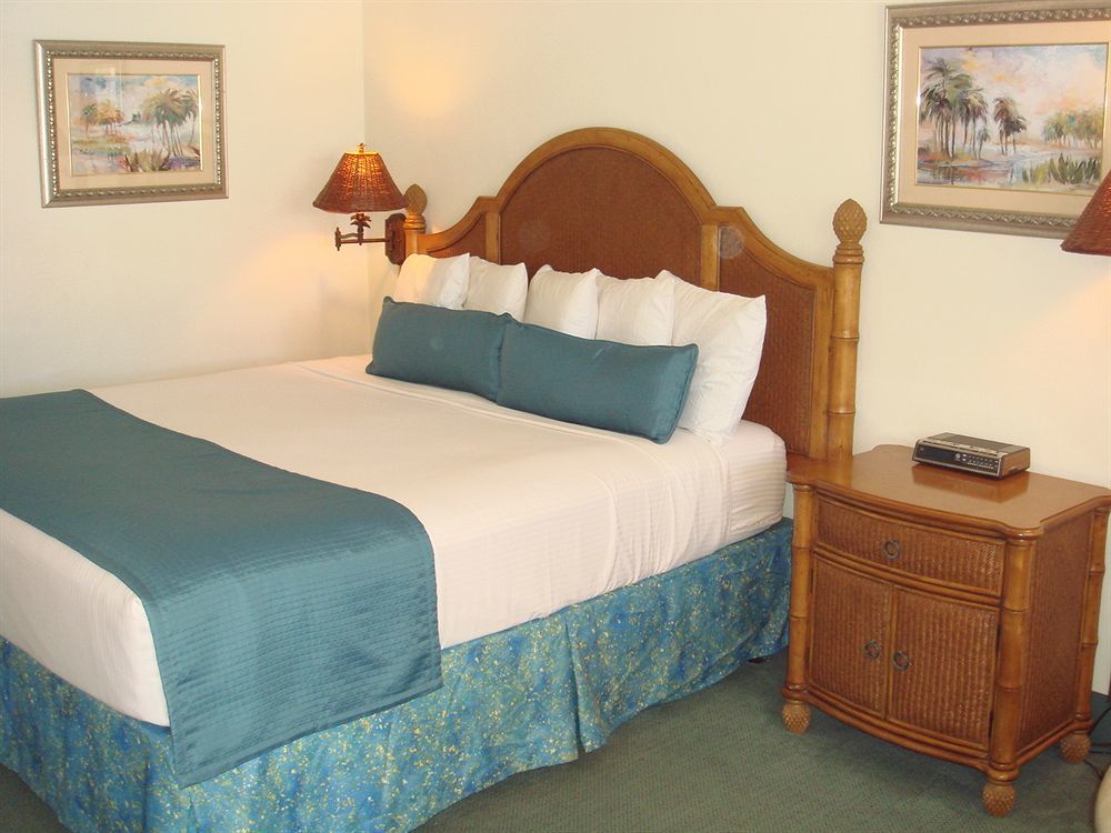 Hotel Shell