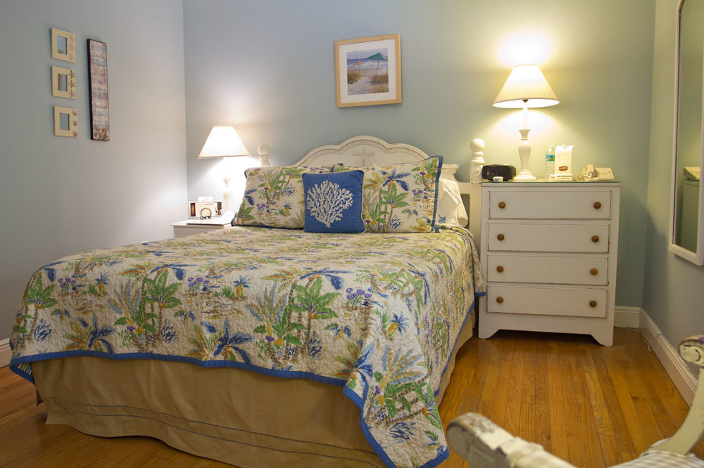 Mango 3* Lake Worth Beach