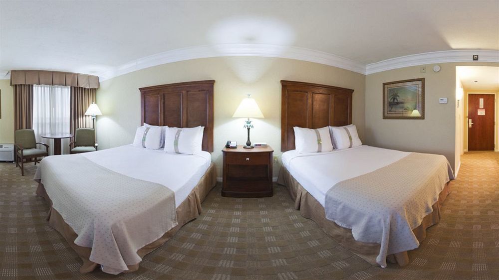 Resort Lauderdale Airport By Ihg 3*