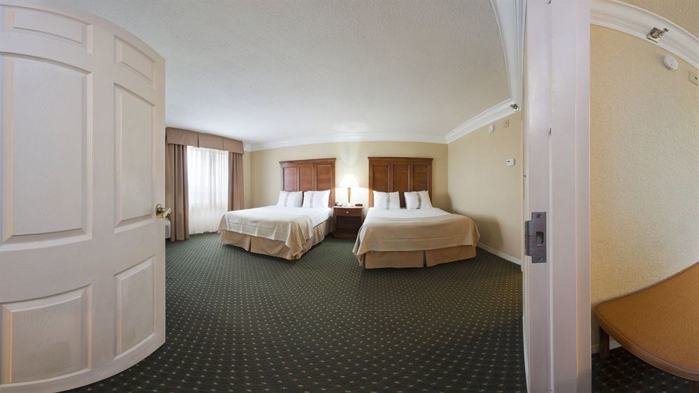 Lauderdale Airport By Ihg Resort 3*
