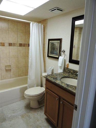 Westwinds Waterfront 3*