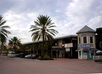Hotel Oasis Palms 2*
