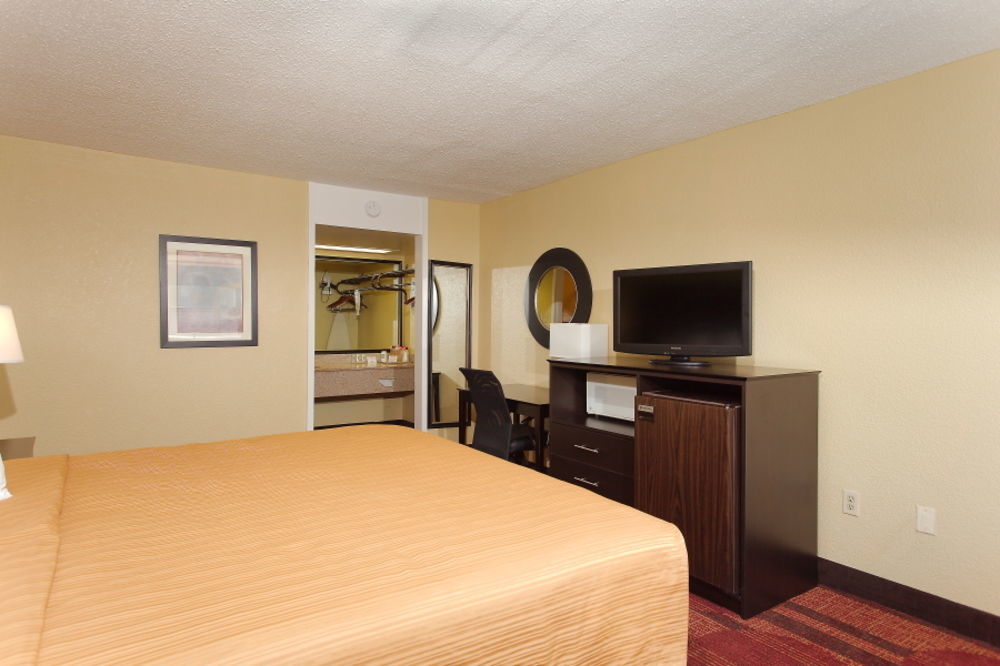 Quality & Bayside Near Pensacola Gulf Breeze