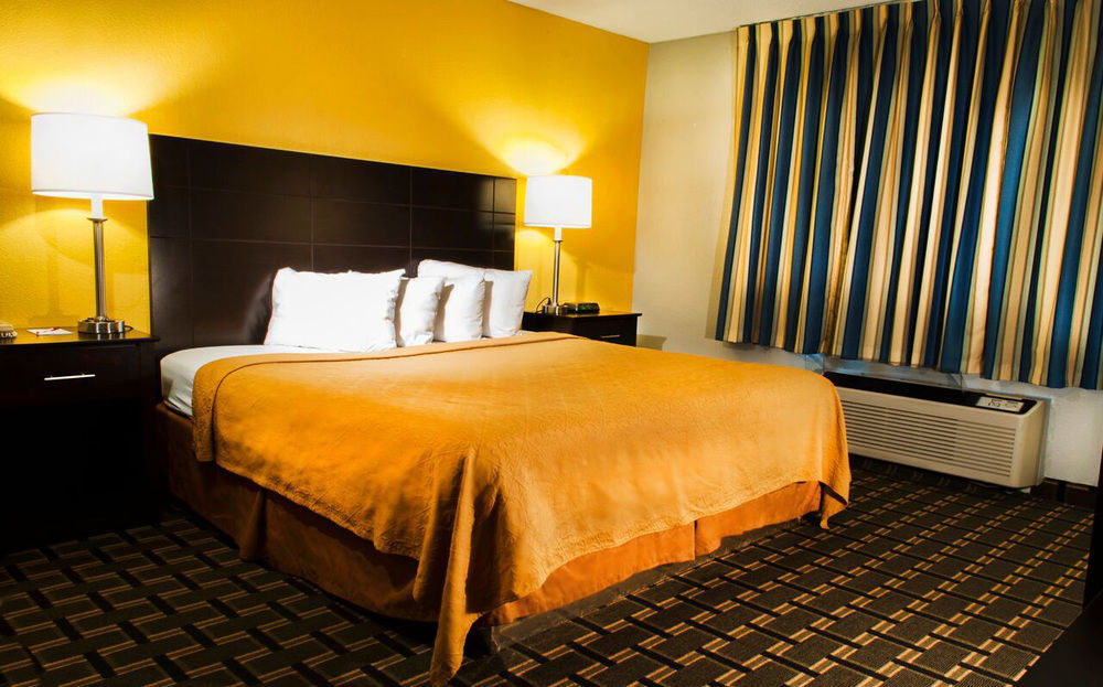 Ramada By Wyndham Orlando South