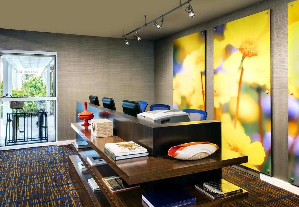 Hotel Courtyard By Marriott Miami Mall 3*