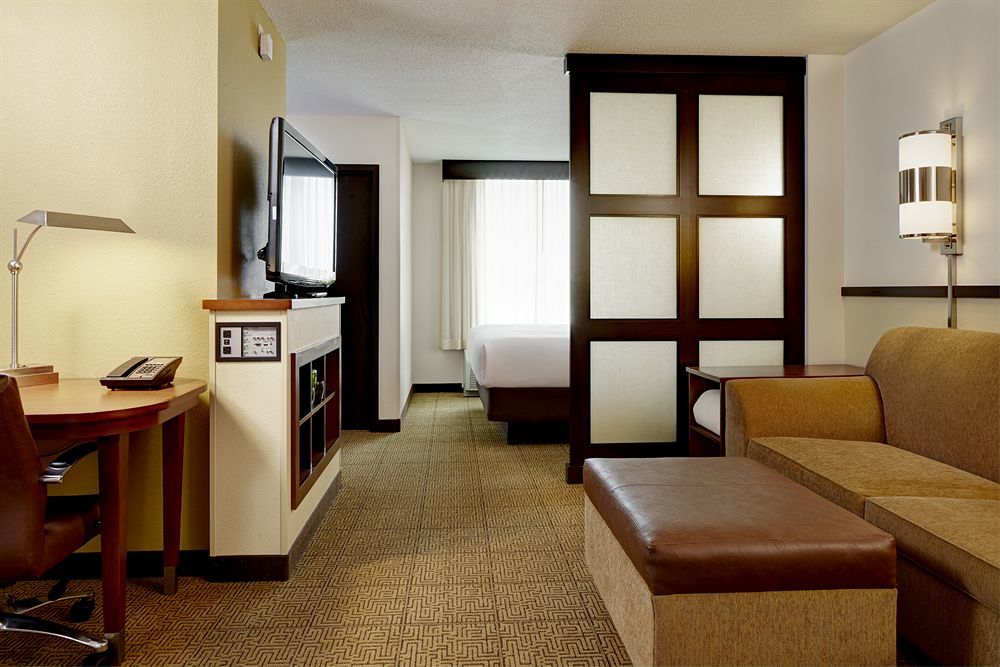 Hyatt Place Lauderdale Airport/cruise Port 3*