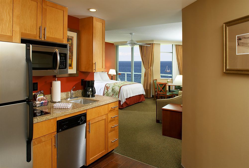 Lauderdale Pompano Beach/oceanfront 3*