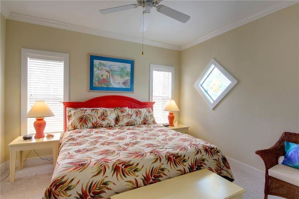 Resort Caribbean Themed In Near Pensacola 3*