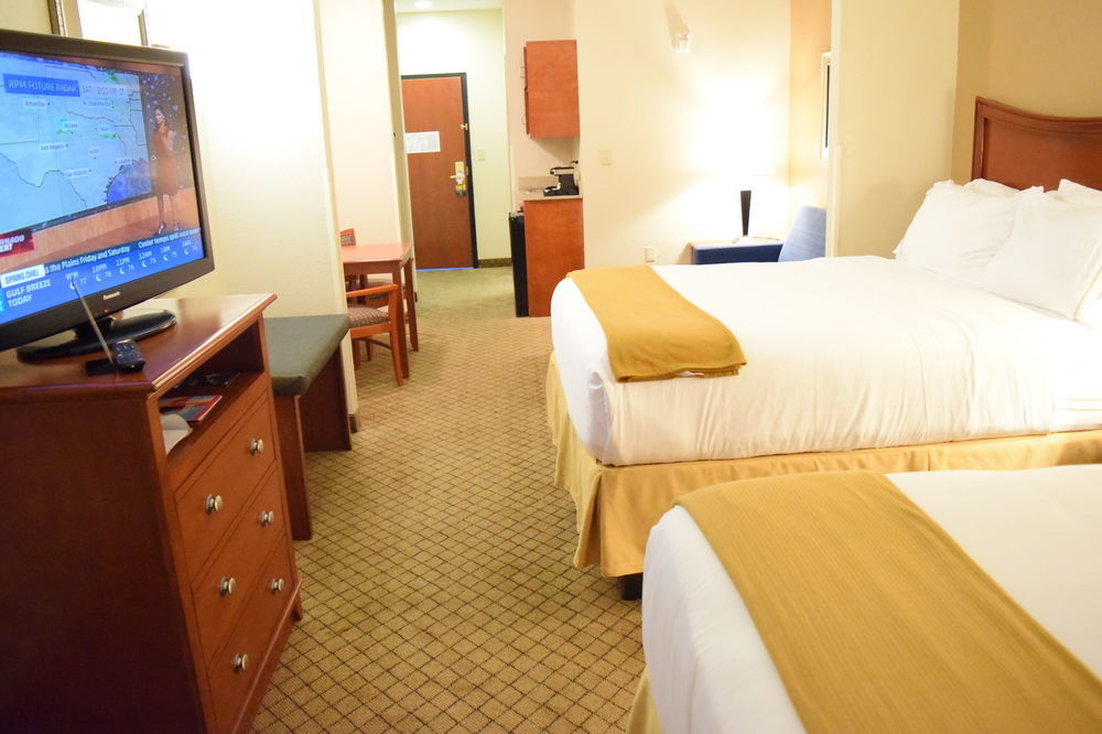 Express & Pensacola West I-10 By Ihg Hotel