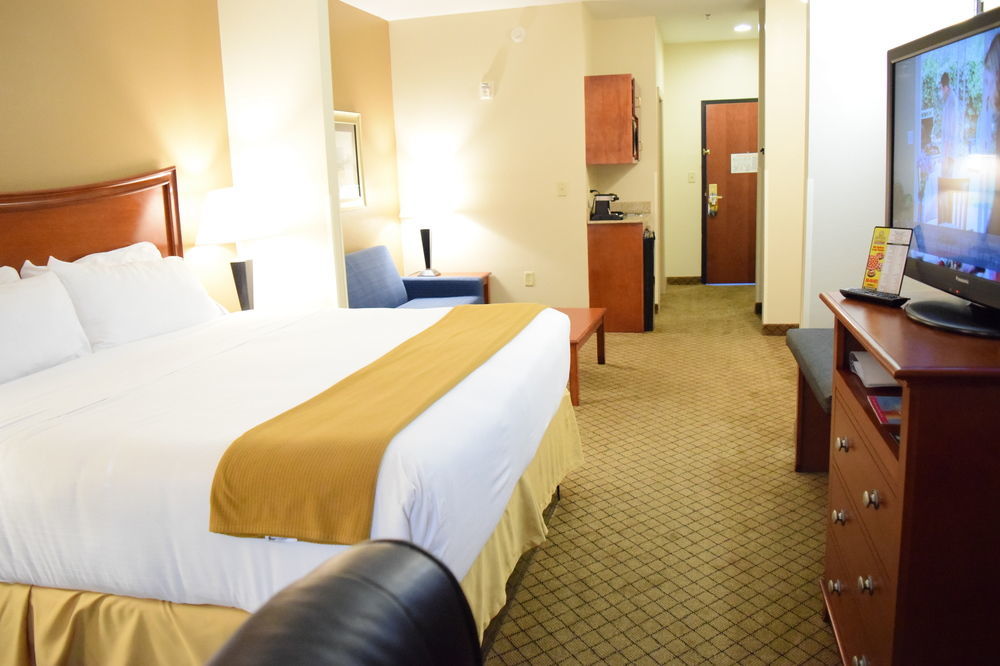 Hotel Express & Pensacola West I-10 By Ihg