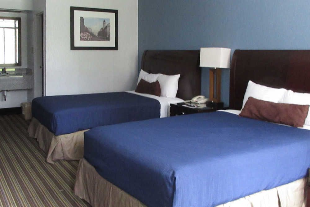 Rest And Relax Motel 2*