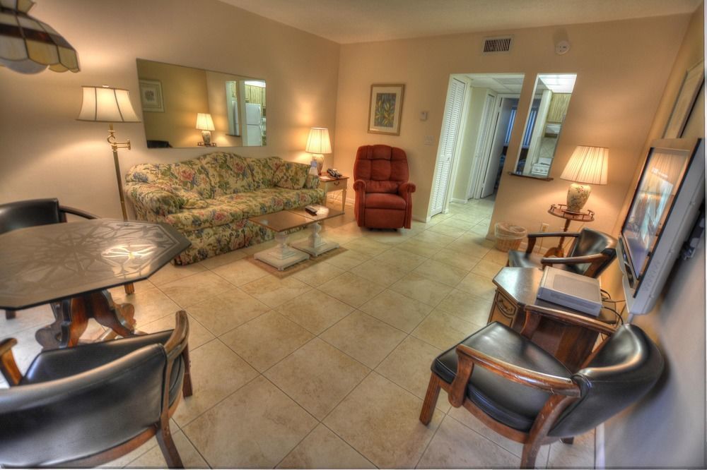 Sea Cliff Hotel 3*