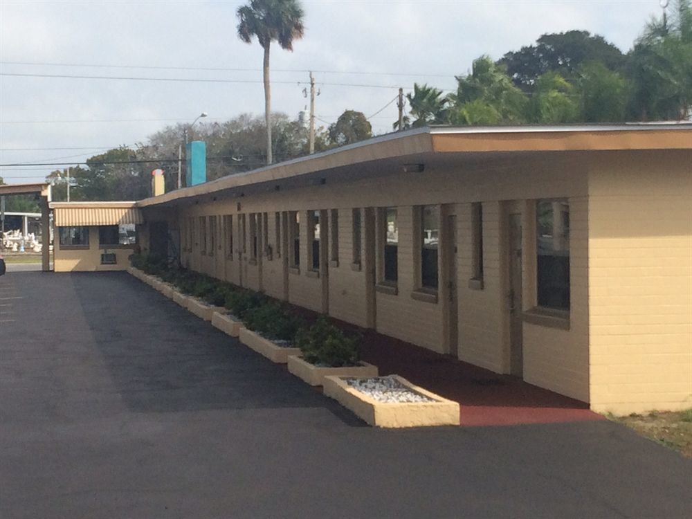Sunshine Of Daytona Motel