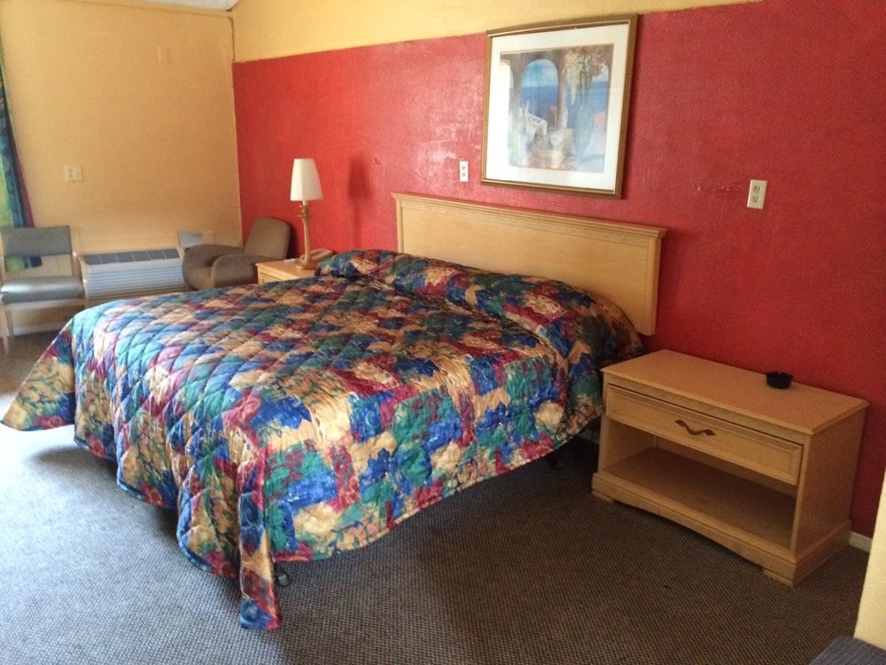 Host Daytona Motel 2*