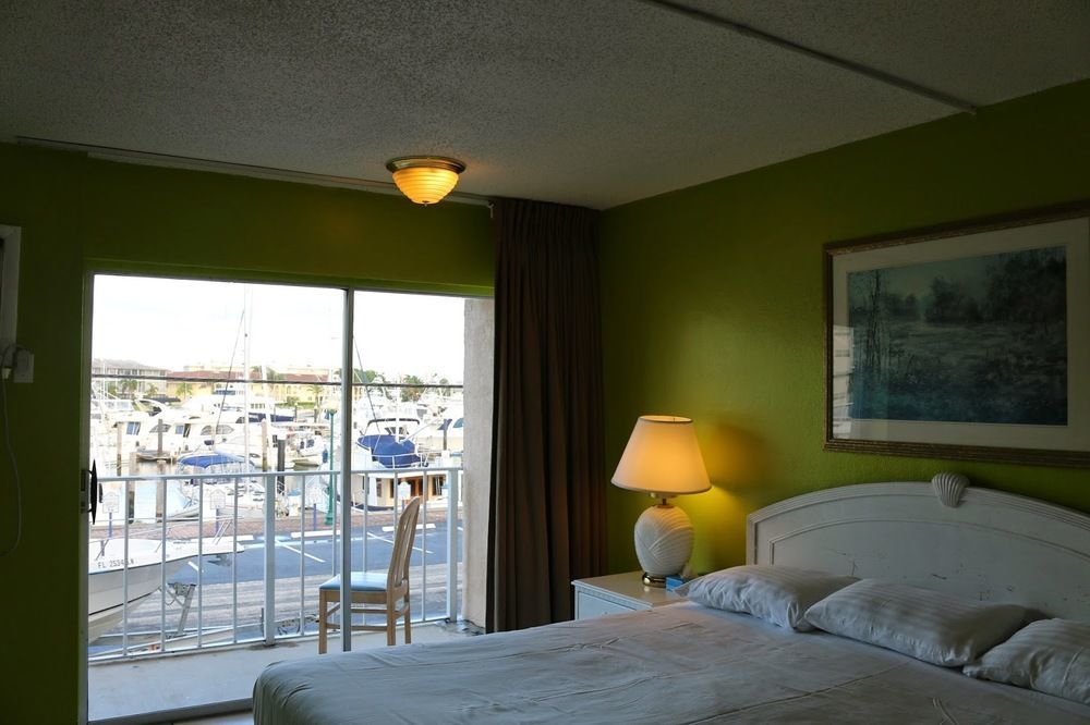 Camelot Waterfront Palm Beach