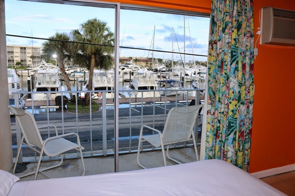 Motel Camelot Waterfront