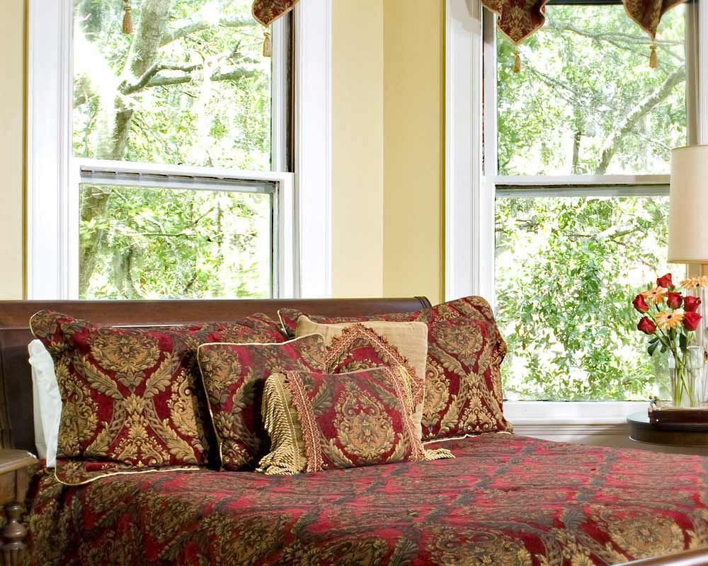 Hoyt House Luxury Bed & Breakfast 4*