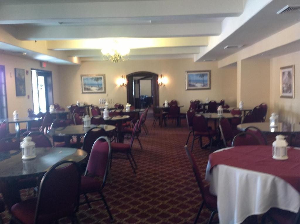 Ramada By Wyndham Downtown Kissimmee