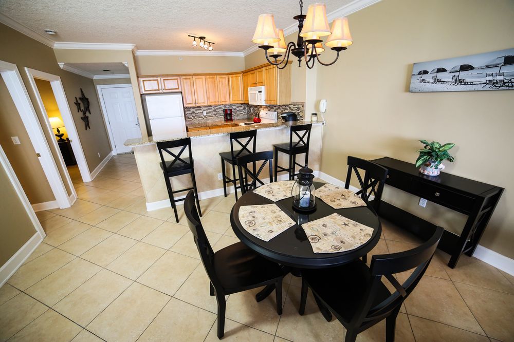 Twin Palms Apartment