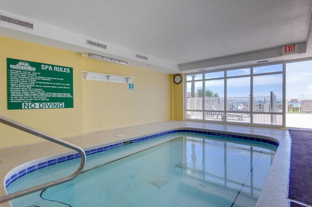 Twin Palms Apartment