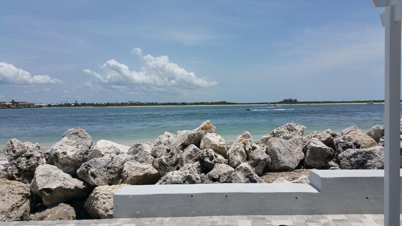 Villa Island's End *