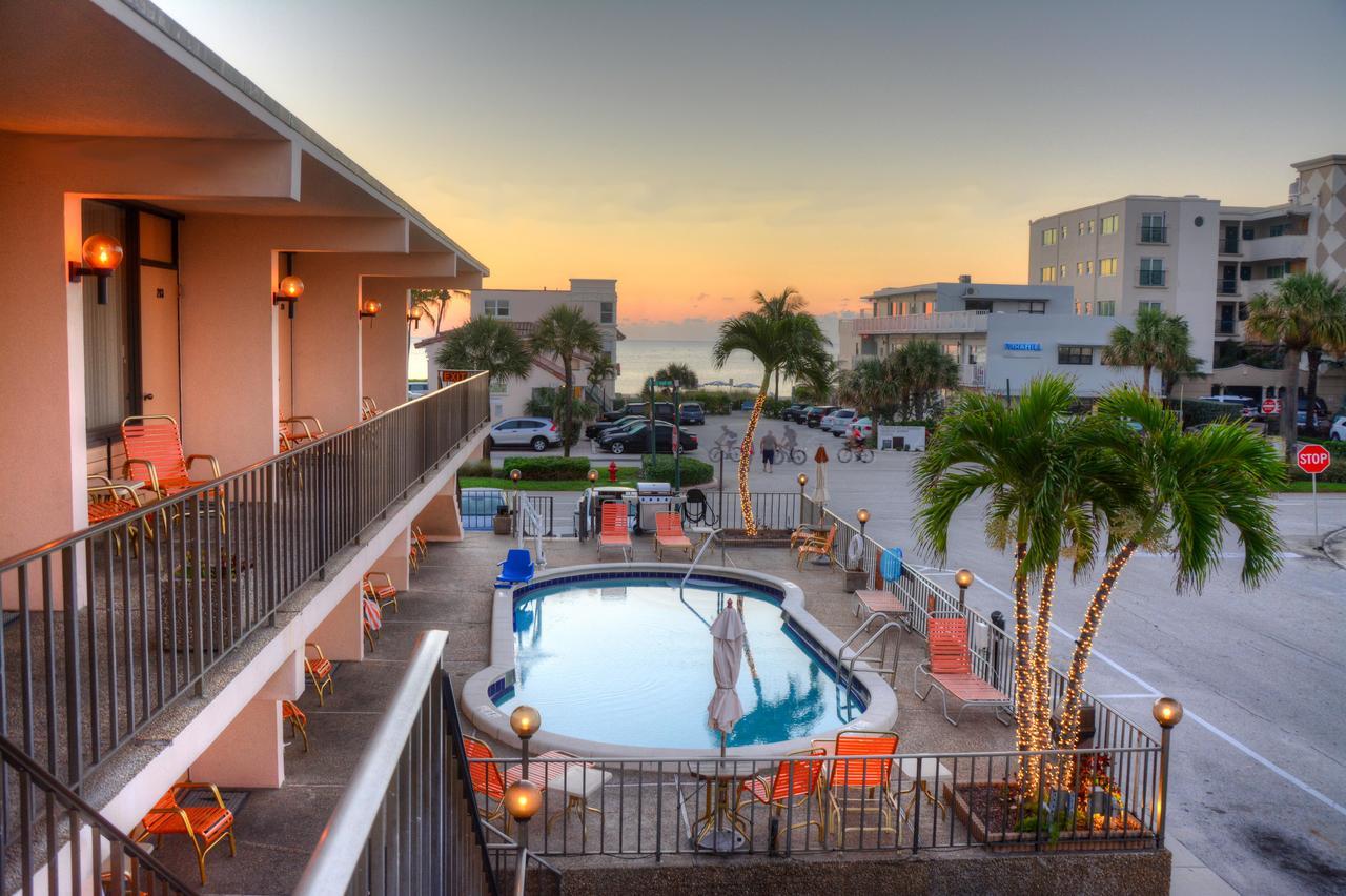Sea Cliff 3*