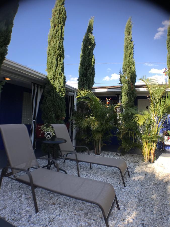Hotel Beach House Cabanas
