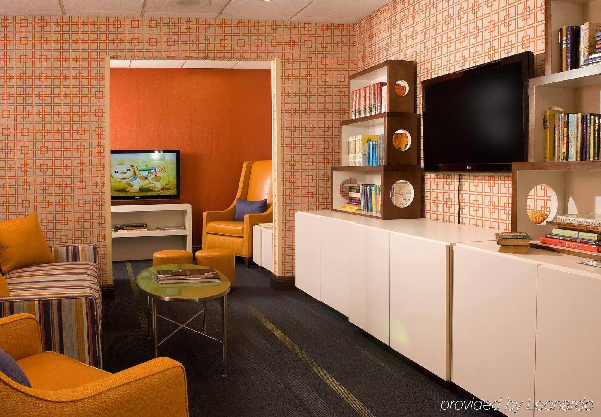 Fairfield & By Marriott Orlando Buena Vista Hotel 3*