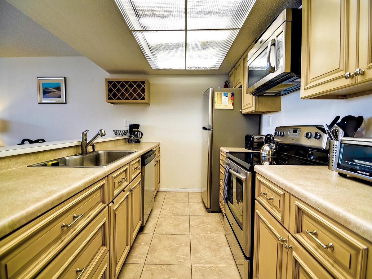 440 West 408n * Clearwater Beach