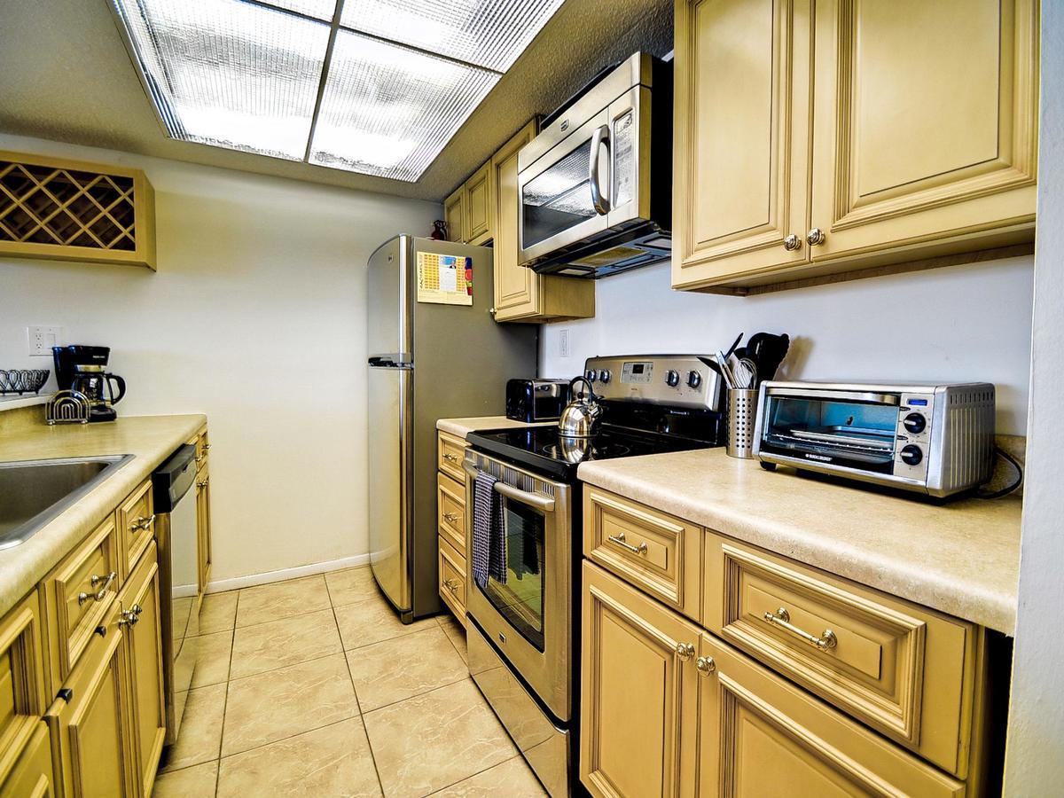 440 West 408n