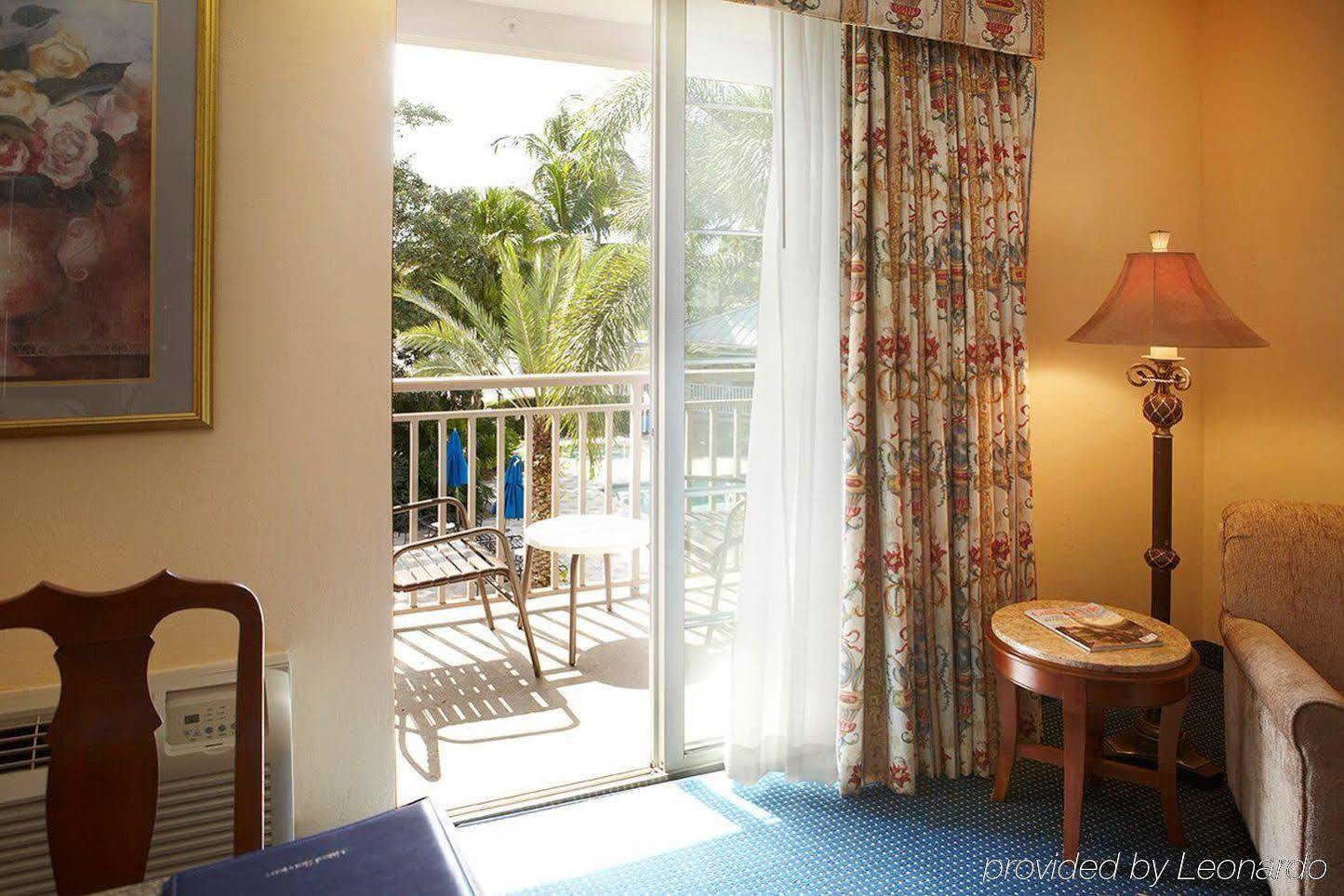Trianon Bonita Bay Hotel