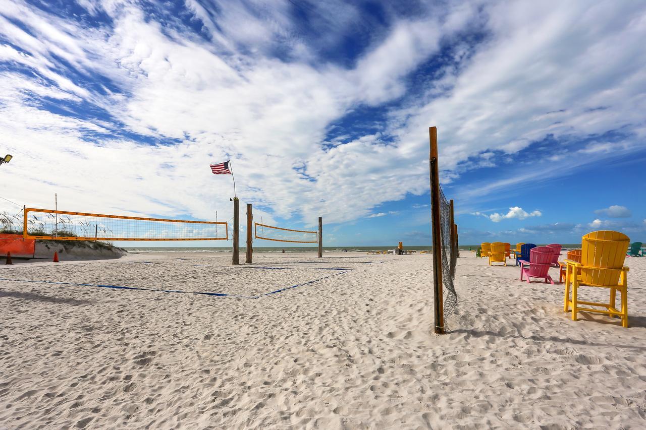 Plaza - Beachfront Resort 3*