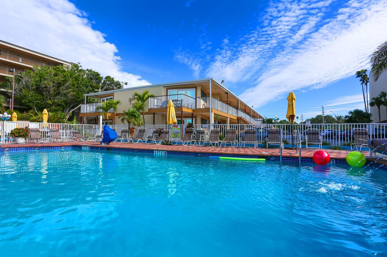 Plaza - Beachfront 3*