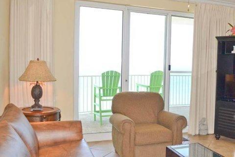 Twin Palms Apartment *
