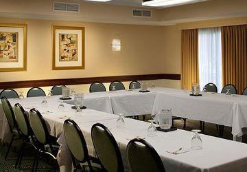 Courtyard By Marriott West Palm
