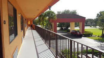 Super 8 By Wyndham