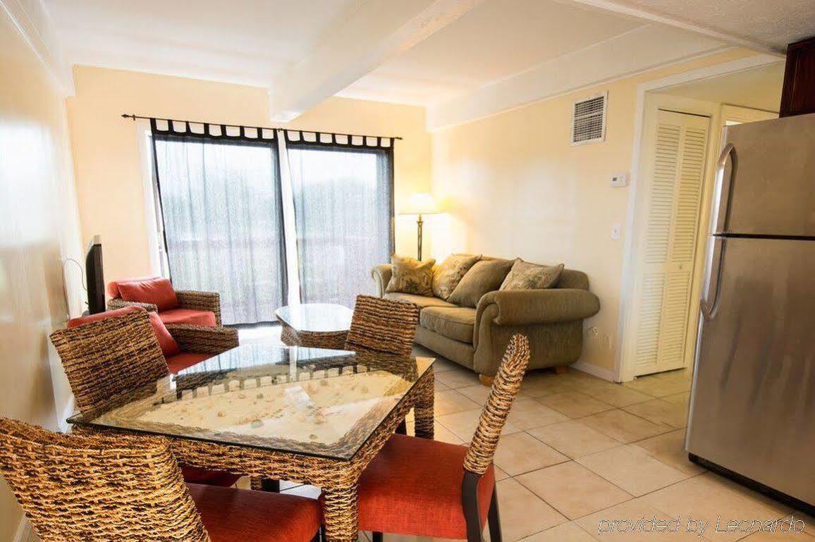 Hotel Royal Hutchinson Island 3*