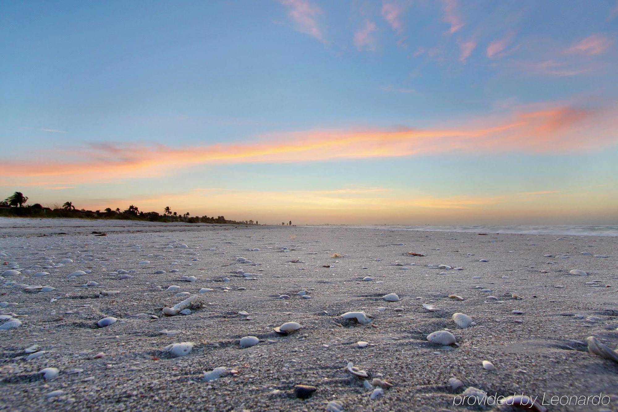 Sanibel Inn Hotel